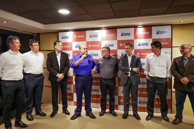 Governador participa de evento sobre o setor da construção civil do DF