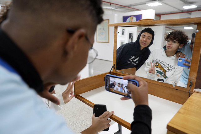 19/05/2025 - Museu de Arte de Brasília promove oficina de geometria para estudantes de Ceilândia