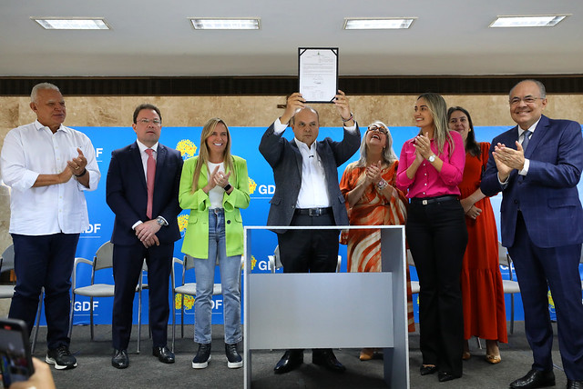 30/06/2025 - GDF vai construir usina fotovoltaica para atender mais de 400 escolas públicas no DF com energia limpa e reajusta valor pago às creches parceiras