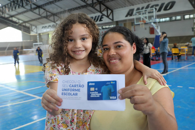 22/12/2025 - Cartão Uniforme Escolar: Benefício do GDF garante autonomia e agilidade a estudantes e responsáveis